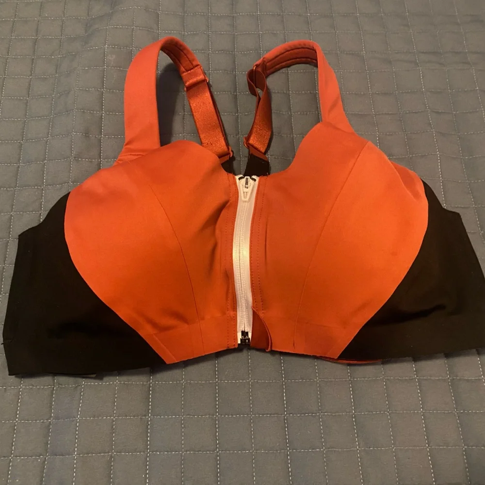 Knockout by Victoria’s Secret Sports bra - Picture 2 of 4